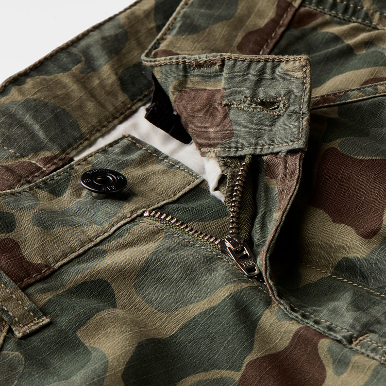 G-Star RAW® Rovic Tapered Shorts Green detail shot