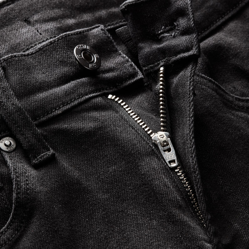 G-Star RAW® 3301 Slim Shorts Noir detail shot buckle