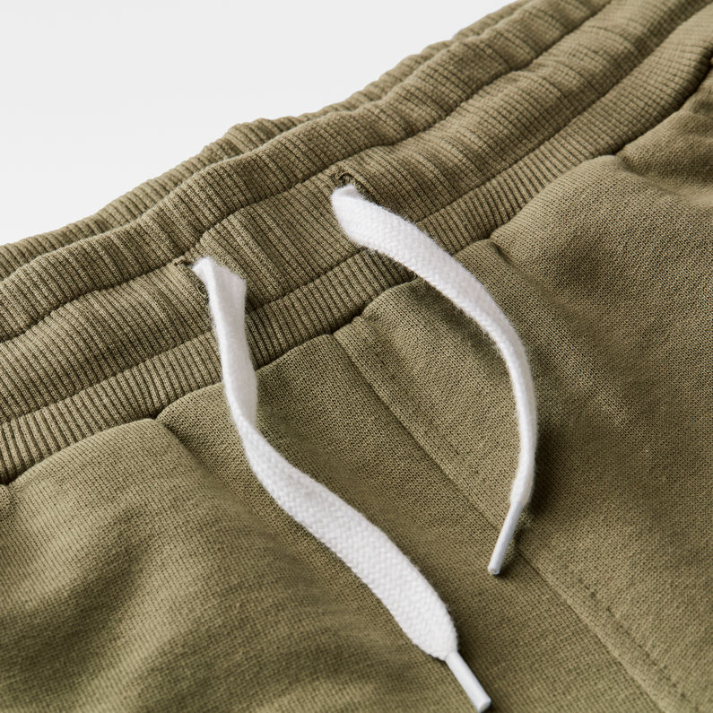 G-Star RAW® Tapered Trainer Shorts 緑 detail shot