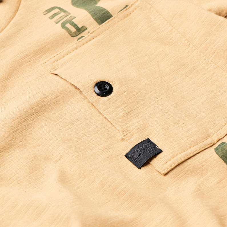 G-Star RAW® T-Shirt Brown detail shot