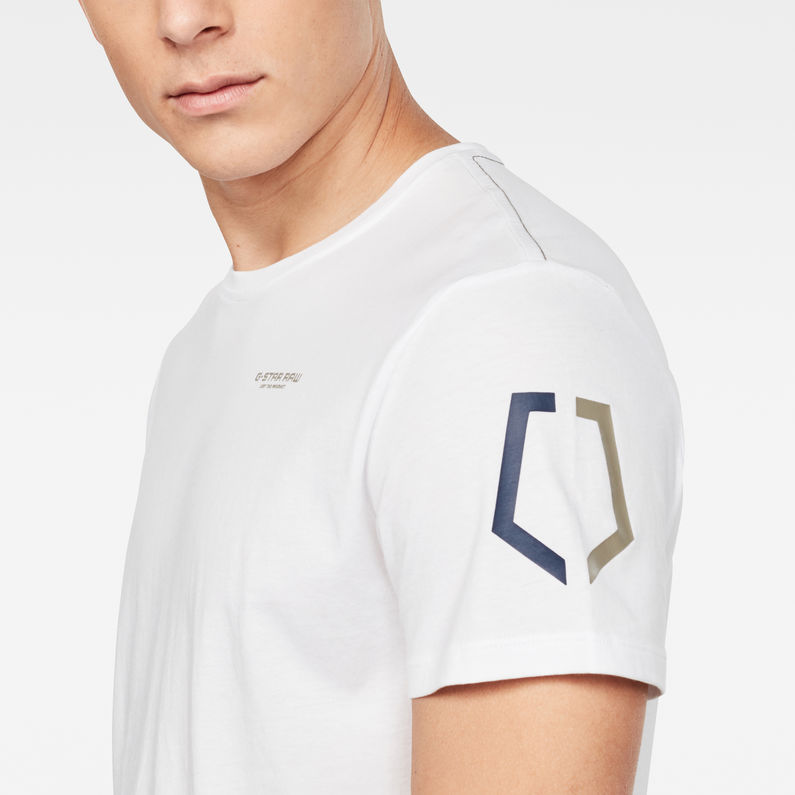 G-Star RAW® T-shirt Sleeve Shield Print Blanc detail shot