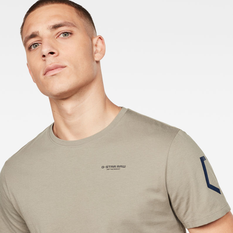 G-Star RAW® T-shirt Sleeve Shield Print Vert detail shot