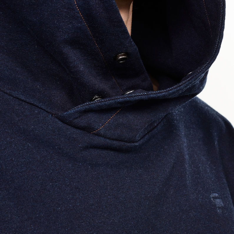 G-Star RAW® Aero Patched On Pocket Hoodie Donkerblauw detail shot