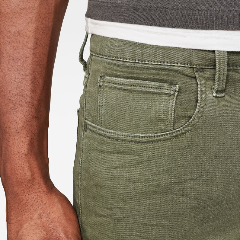 G-Star RAW® 3301 Slim Shorts 緑 detail shot buckle