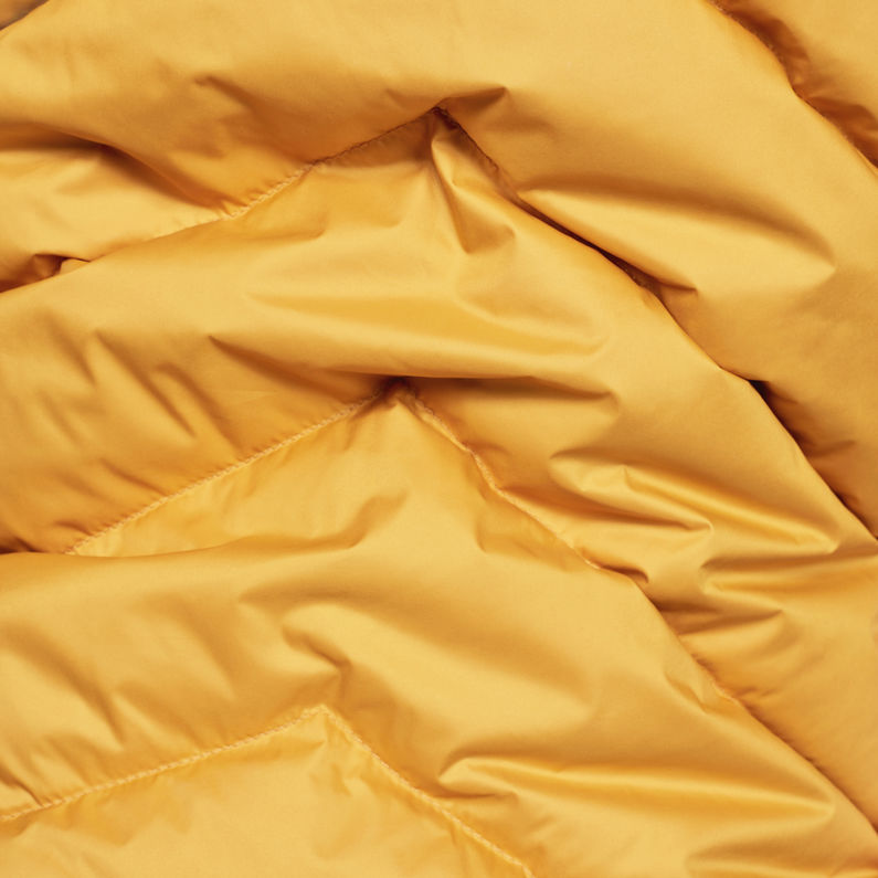 G-Star RAW® Abrigo Whistler Slim Down Long Amarillo fabric shot