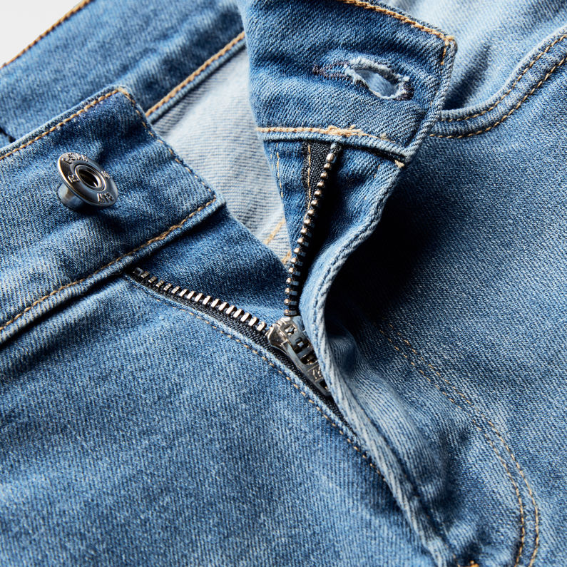 G-Star RAW® 3301 Slim Shorts Medium blue detail shot buckle