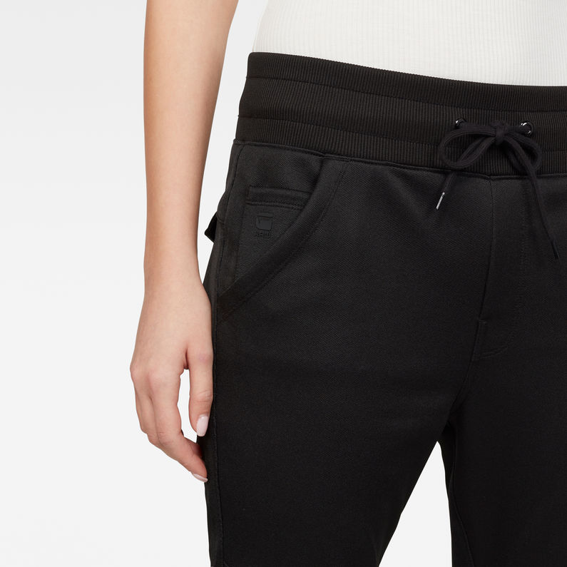 G-STAR® Motac 3D Tapered Cropped Jogginghose Schwarz detail shot