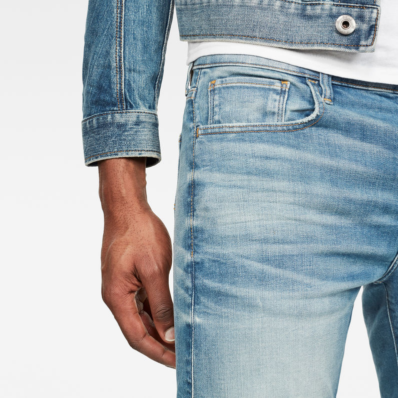 G-STAR® 3301 Denim Slim Shorts Hellblau detail shot buckle