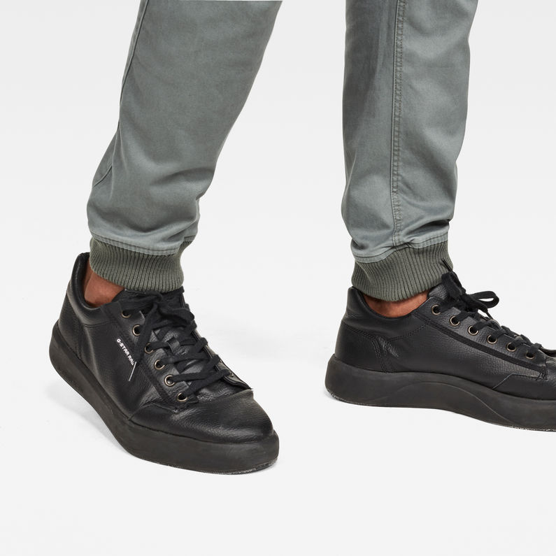 G-Star RAW® Pantalon chino Vetar Cuffed Slim Vert detail shot