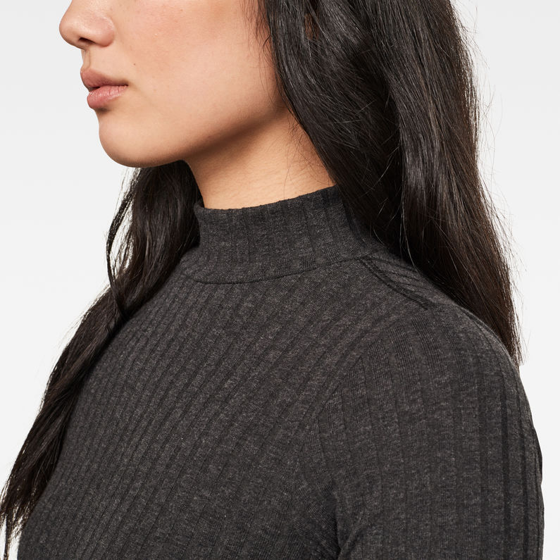 G-Star RAW® Xinva Funnel T-Shirt Black detail shot