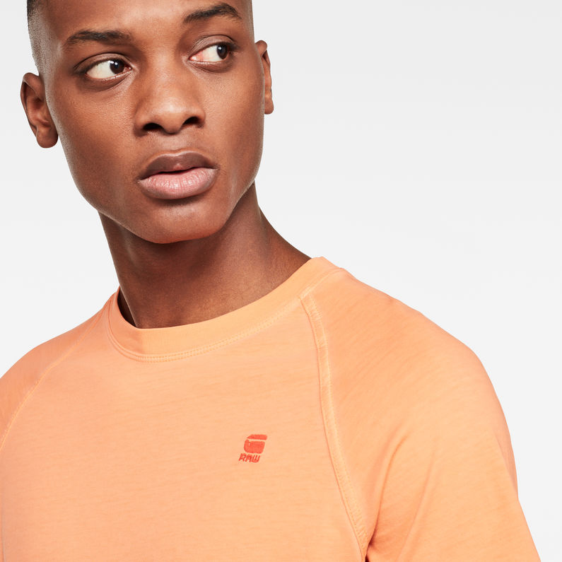 G-Star RAW® Raglan Recycle Dye T-Shirt Red detail shot