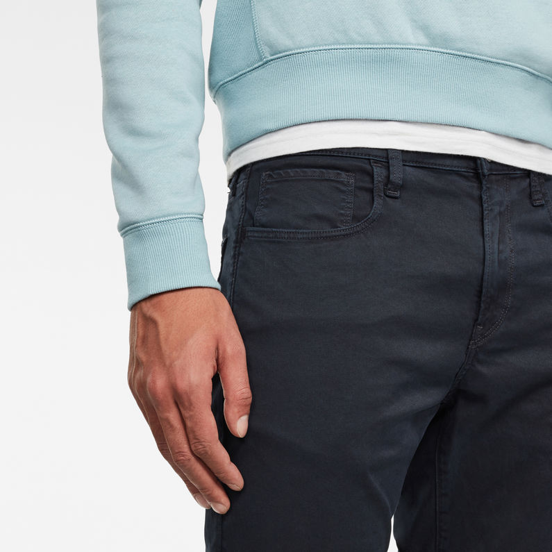 G-STAR® Short 3301 Slim Bleu foncé detail shot buckle