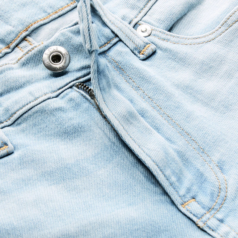 G-Star RAW® 3301 Skinny Shorts Light blue detail shot buckle