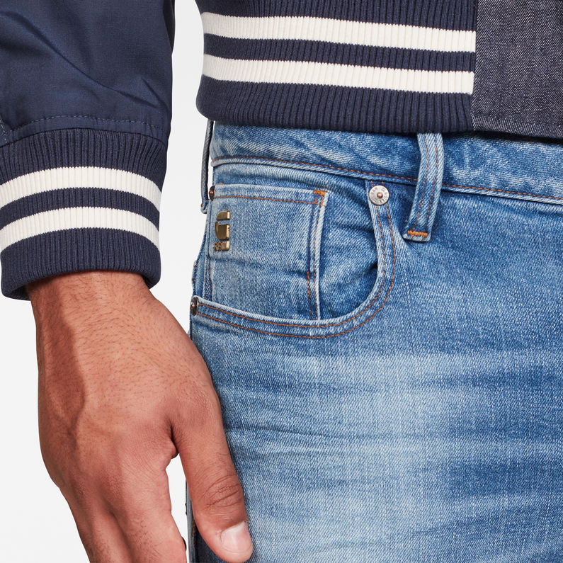 G-STAR® Arc Slim Jeans Lichtblauw detail shot buckle