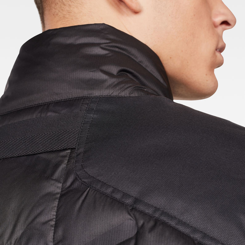 G-STAR® Attacc Down Jacket Schwarz detail shot