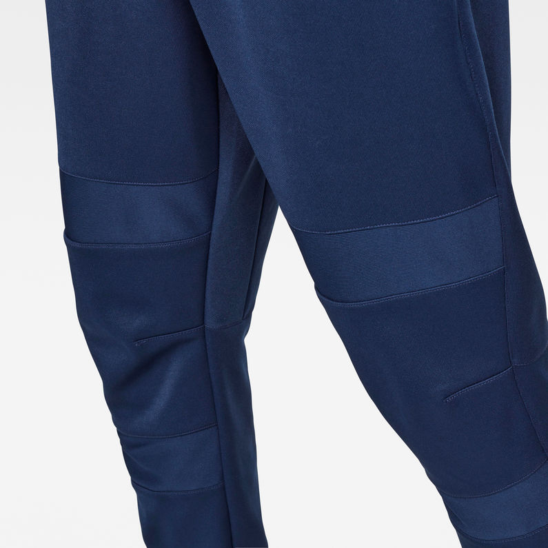 G-Star RAW® Motac Slim Tapered Sweatpants Donkerblauw detail shot