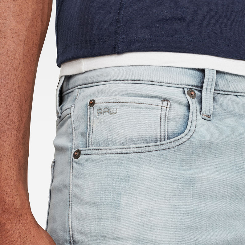 G-Star RAW® 3301 Slim Shorts Light blue detail shot buckle