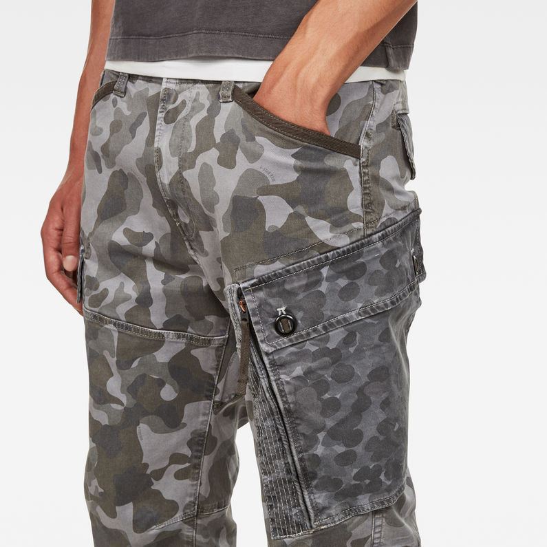 G-Star RAW® Jungle Relaxed Tapered Cargo Pants Green detail shot