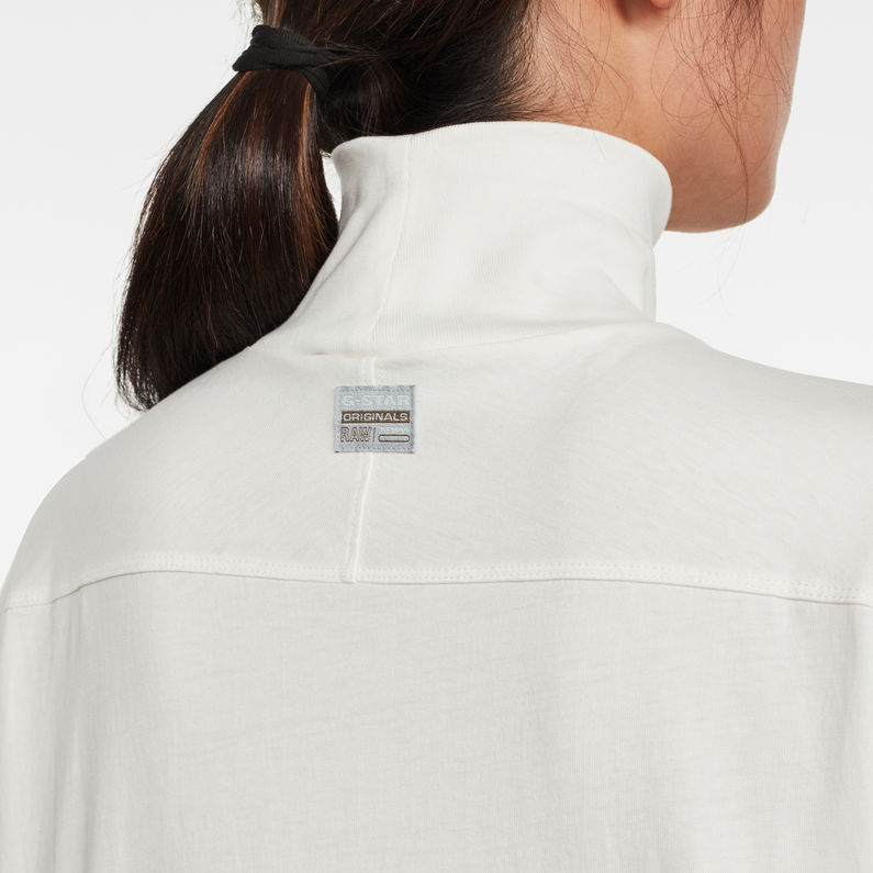 G-Star RAW® Carrn Loose Funnel Top Beige detail shot