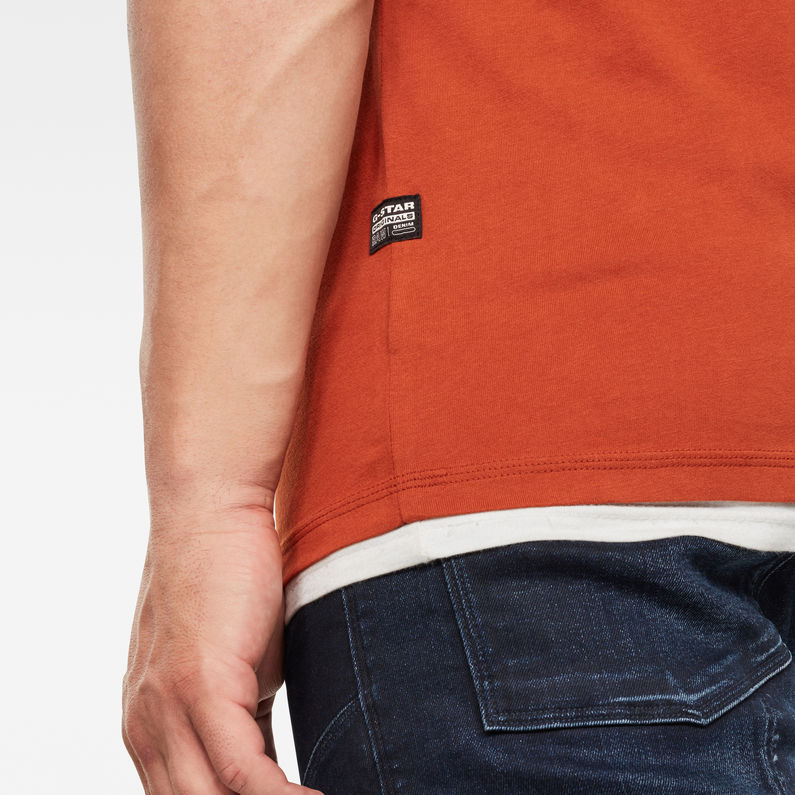 G-Star RAW® Wavy Logo Originals T-Shirt Orange detail shot
