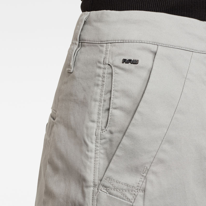 G-STAR® Bronson Pleat 3D Mid Relaxed Chino Grey detail shot