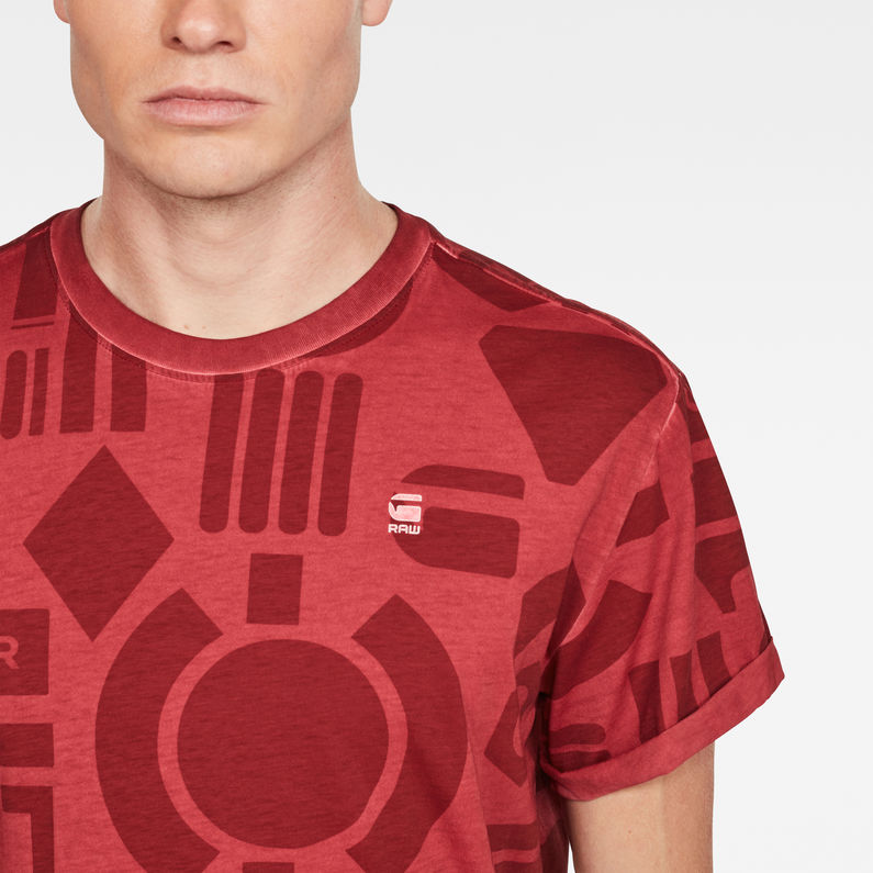 G-Star RAW® Badges Lash AOP T-Shirt Rood detail shot