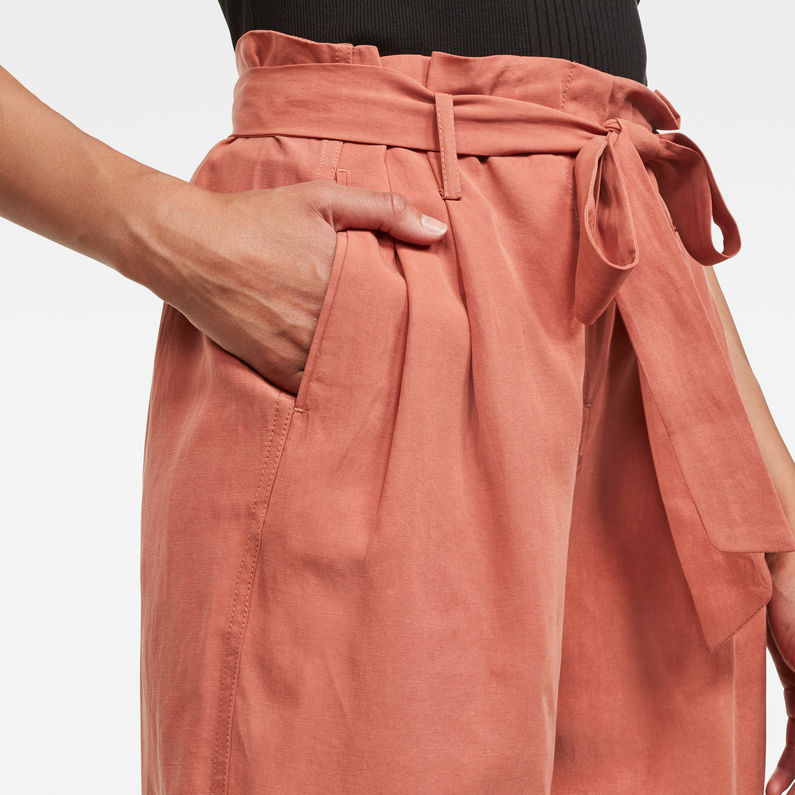 G-Star RAW® Pleated High Shorts Rood detail shot