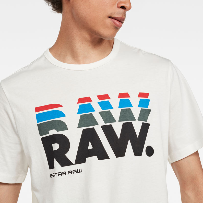 G-Star RAW® RAW. Stacked Logo T-Shirt Beige detail shot