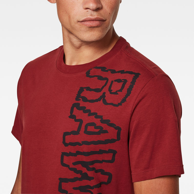G-Star RAW® RAW Vertical Logo T-Shirt Red detail shot