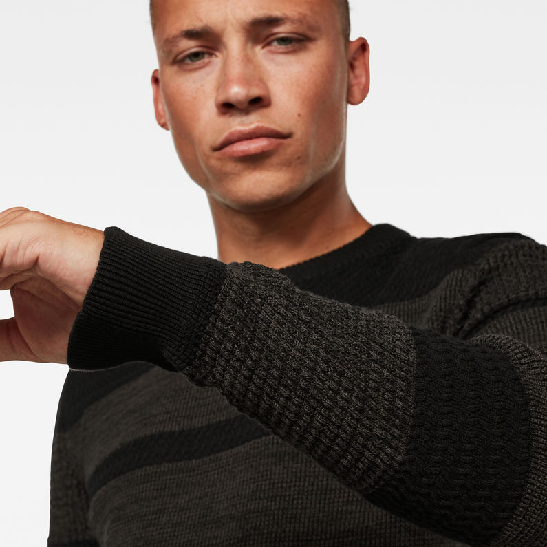 G-Star RAW® Structure Stripe R Knitted Sweater グレー detail shot