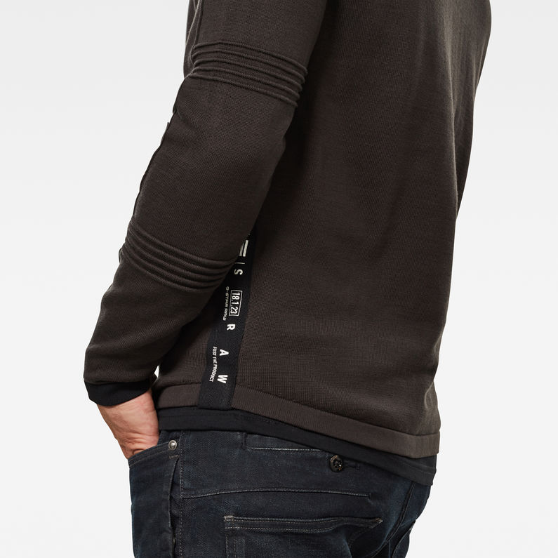 G-Star RAW® Motac Straight Knitted Sweater Grey detail shot