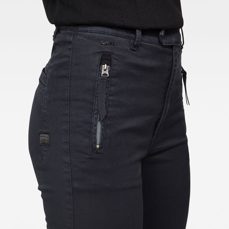 G-STAR® Weld High Slim Chinohose Dunkelblau detail shot