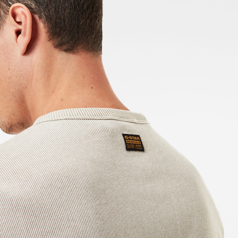 G-Star RAW® Plated Rib Slim Ringer T-Shirt Beige detail shot