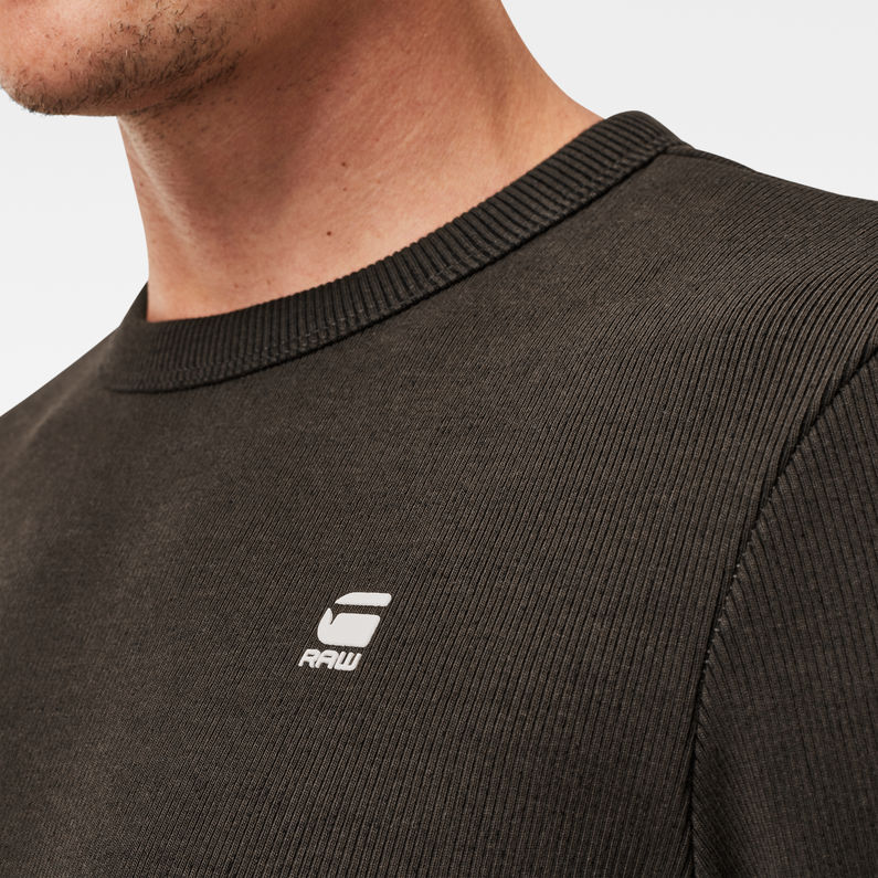 G-Star RAW® T-shirt Plated Rib Slim Ringer Noir detail shot