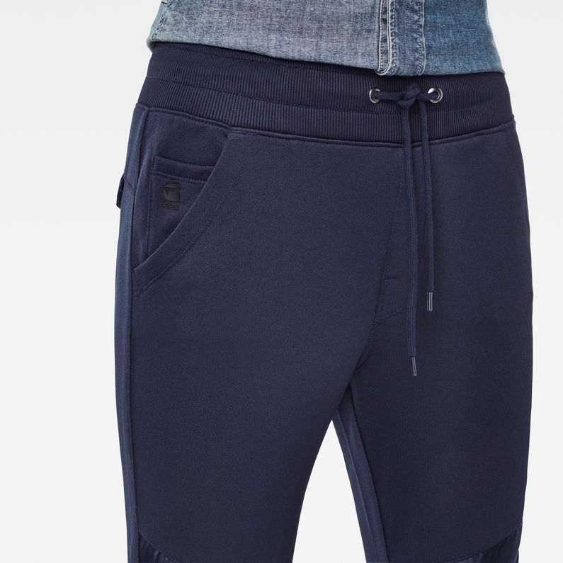G-Star RAW® Motac 3D Tapered Cropped Sweatpants Dark blue detail shot