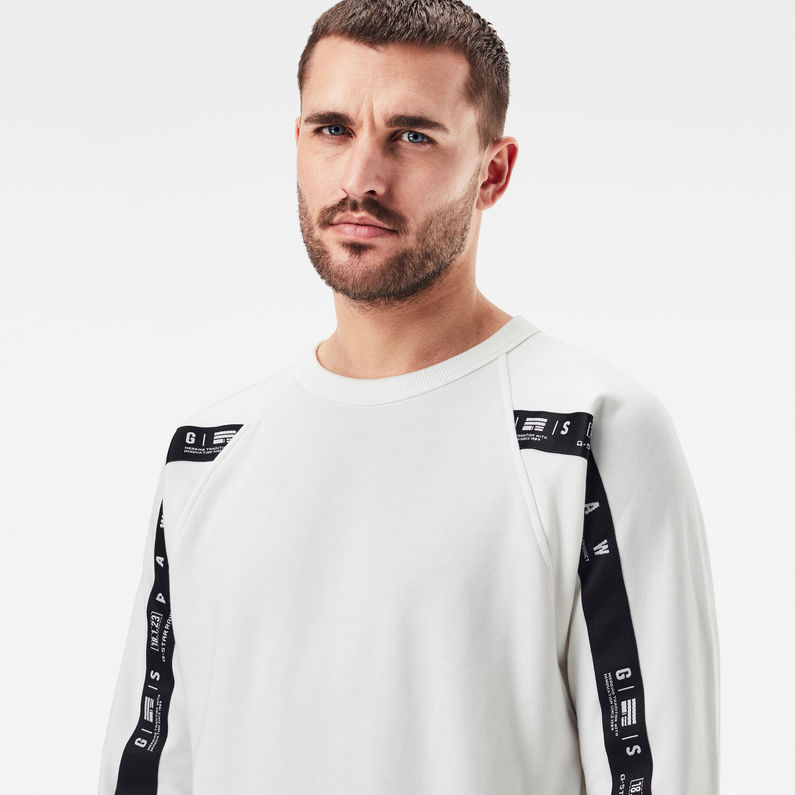 G-Star RAW® Raglan Taping Sweater Wit detail shot