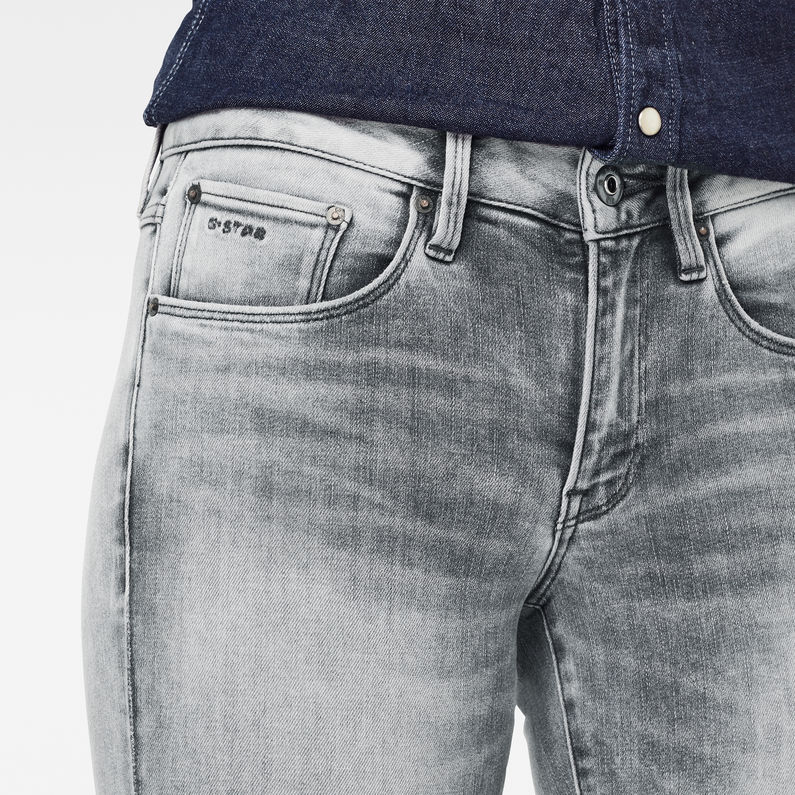 G-Star RAW® 3301 Mid Skinny Ripped Edge Ankle Jeans Grijs detail shot buckle