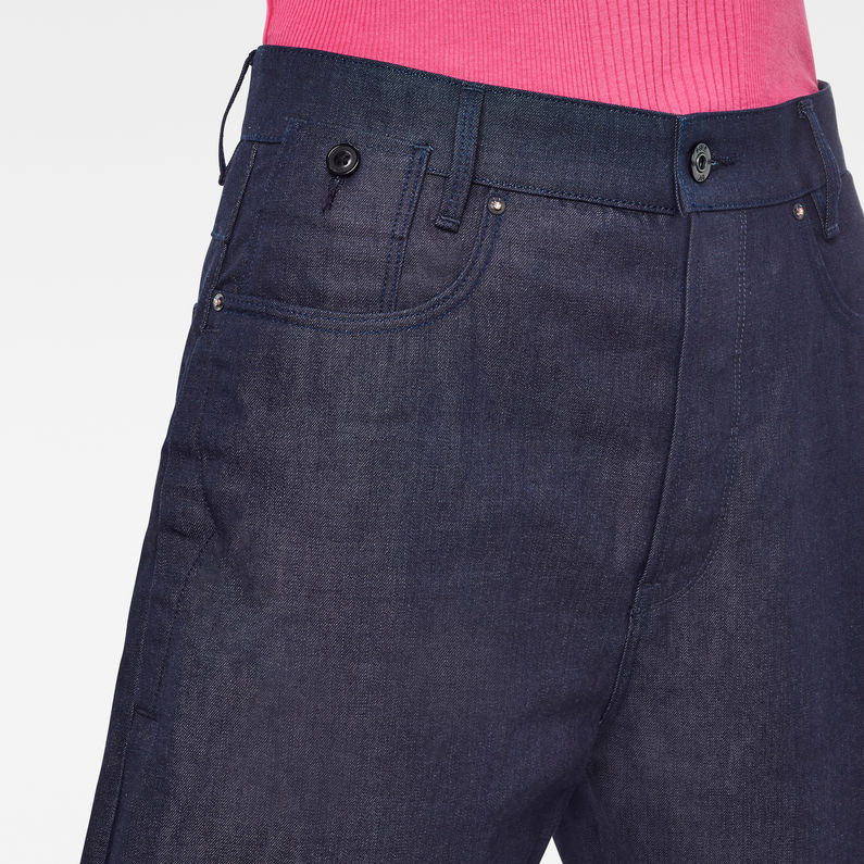 G-Star RAW® Staq Boyfriend Shorts Dark blue detail shot buckle