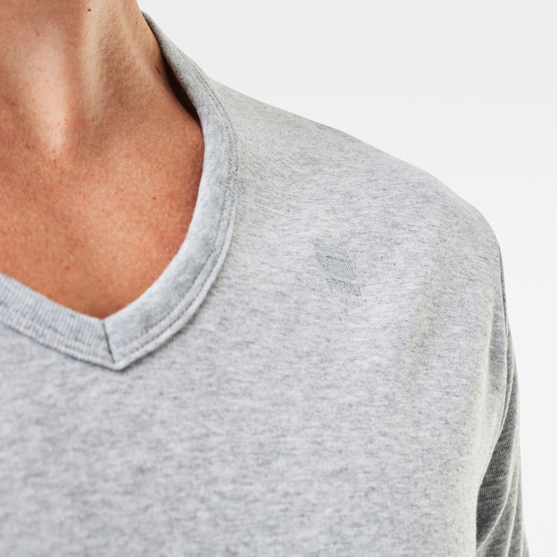 grey g star shirt