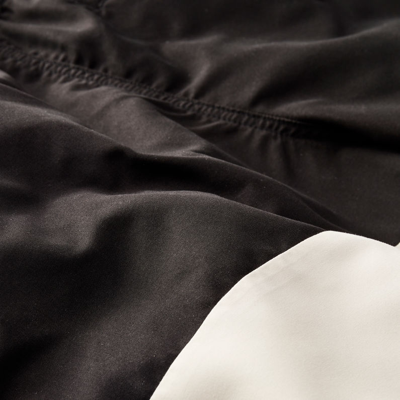 G-STAR® Dirik Raw Number Badeshorts Schwarz fabric shot