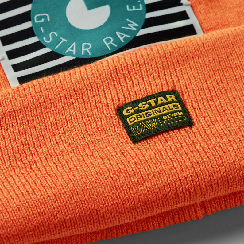 G-STAR® Effo Long Beanie Label Artwork Orange detail shot buckle