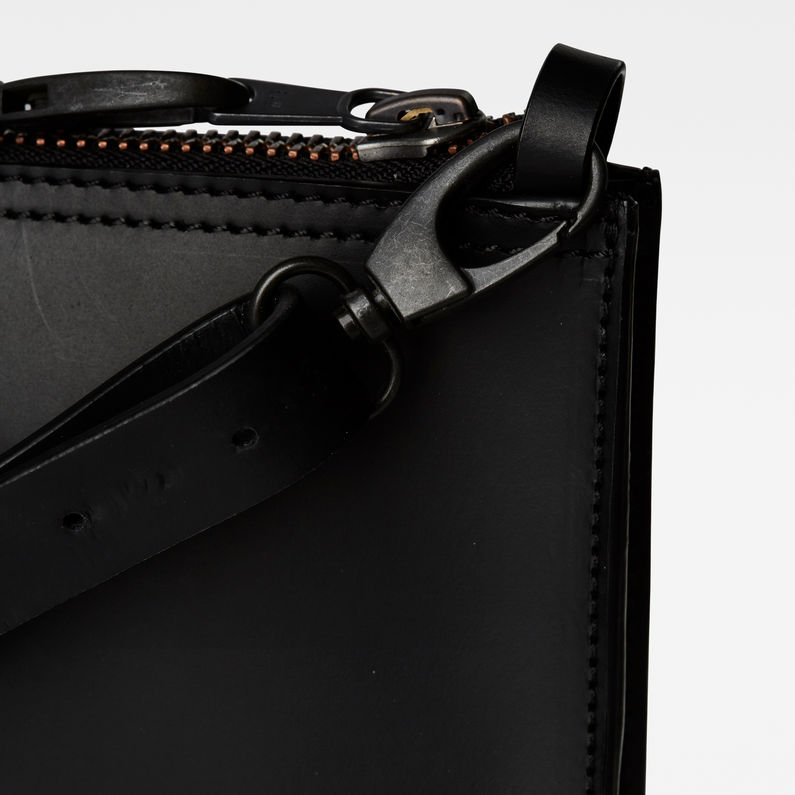 G-STAR® Leather Clutch Schwarz inside view