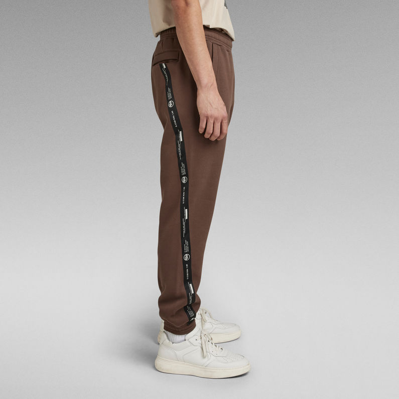 g-star-logo-tape-sweat-pants-brown