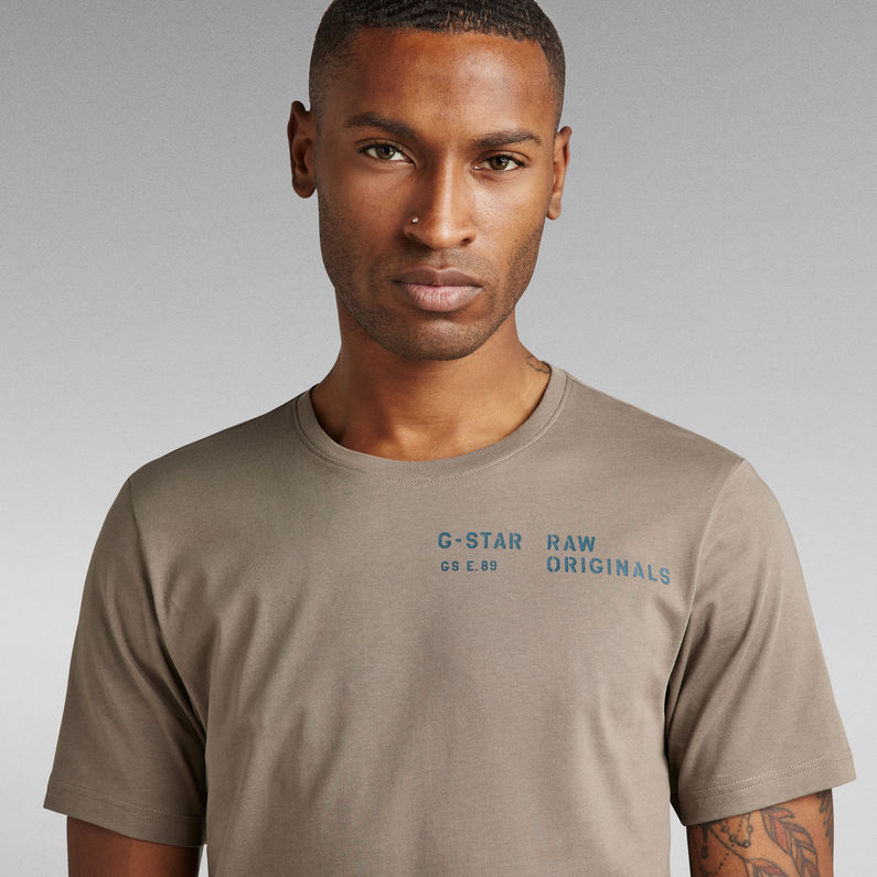 G-Star RAW® Multi Stencil Graphic Slim T-Shirt Braun