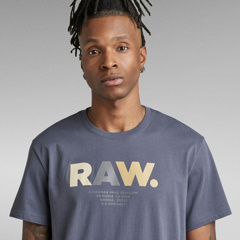 G-Star RAW® Motif RAW multicolore. T-shirt Bleu moyen