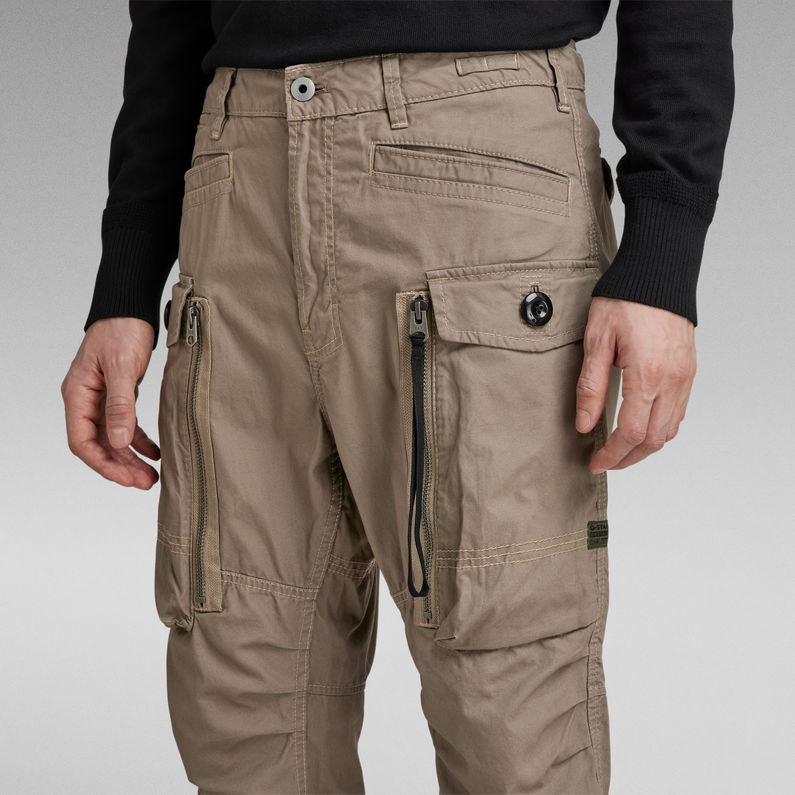 Long Pocket Zip Relaxed Tapered Cargo Pants