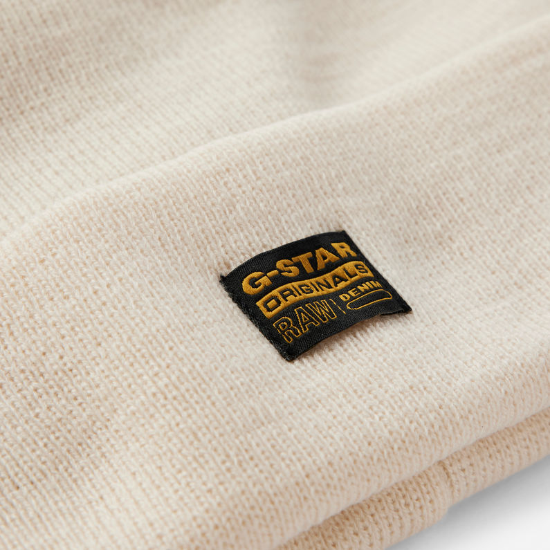 g-star-effo-long-beanie-beige-detail-shot-buckle