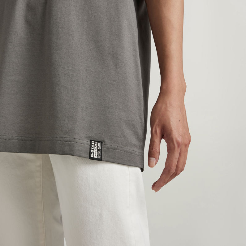 G-STAR® Essential Loose Deep V-Neck T-Shirt Grau