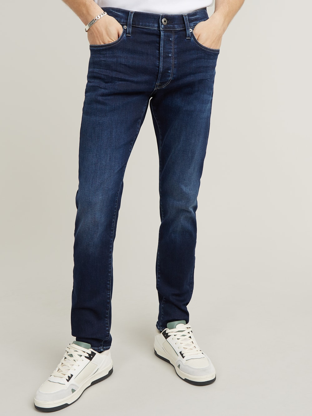 G star raw outfits store