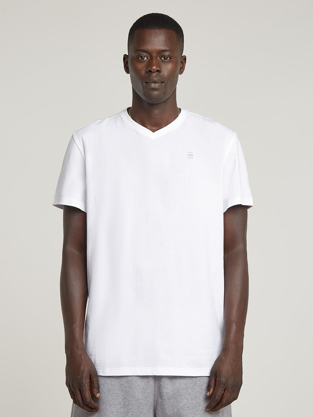 White v neck t shirt mens 2025